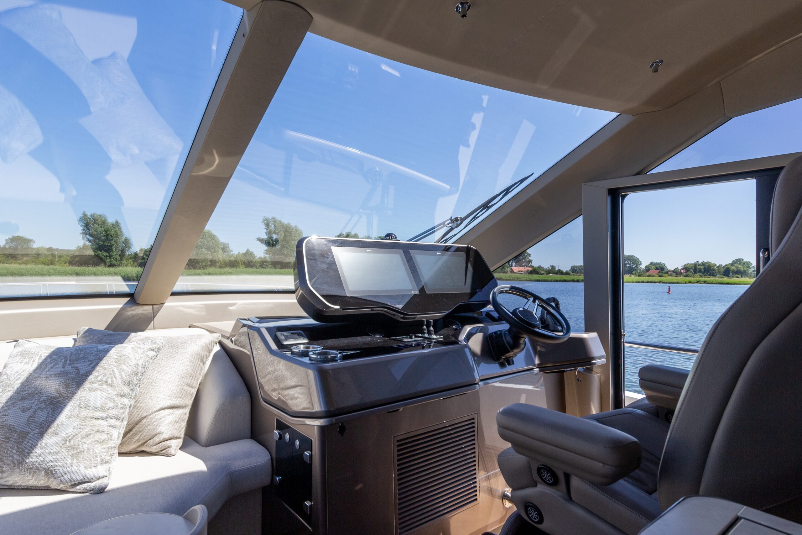 2026 Galeon 620 FLY Contact Your Local MarineMax Store About 