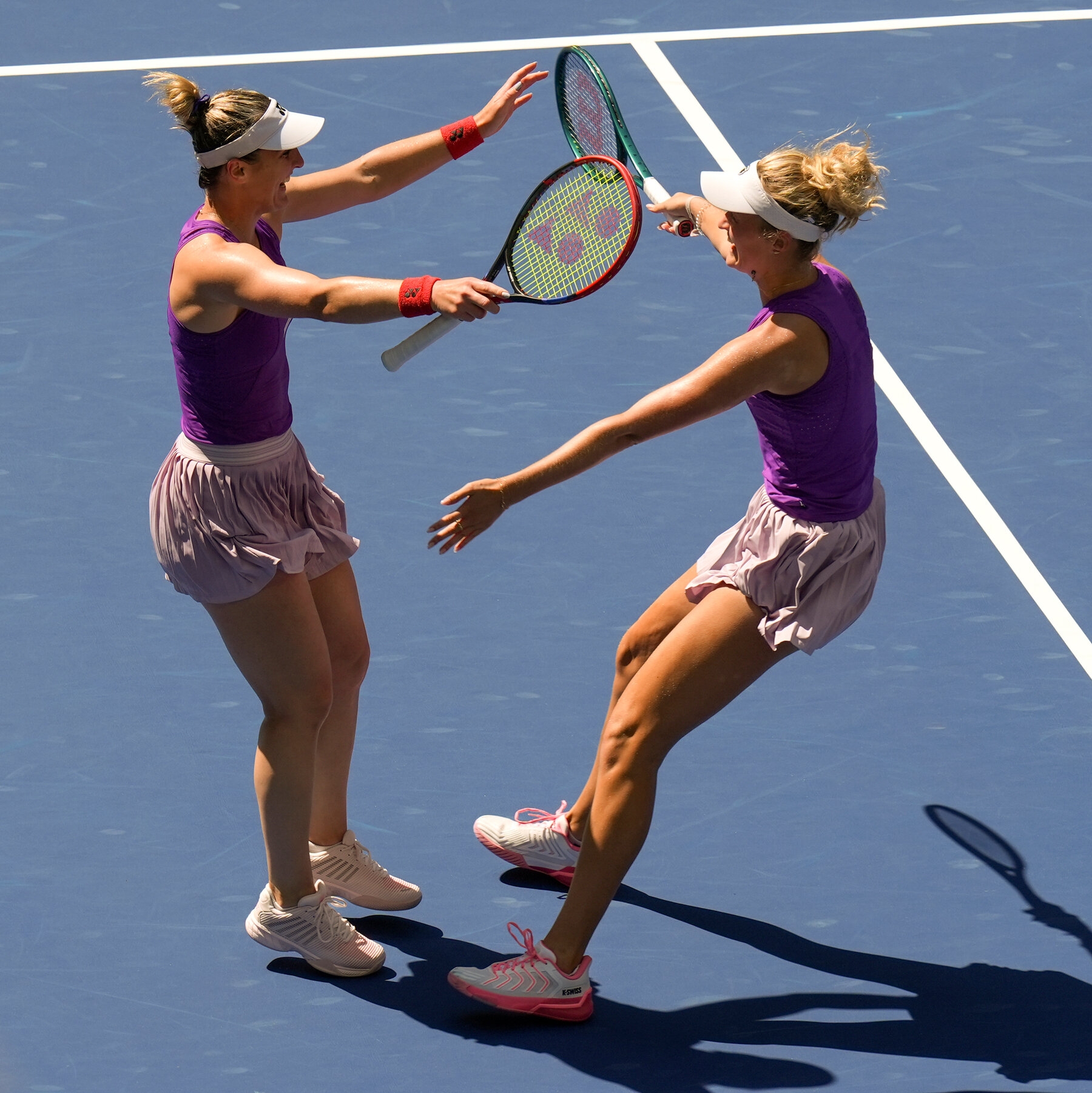 Dabrowski And Routliffe Are A Powerful WTA Finals Doubles Team 