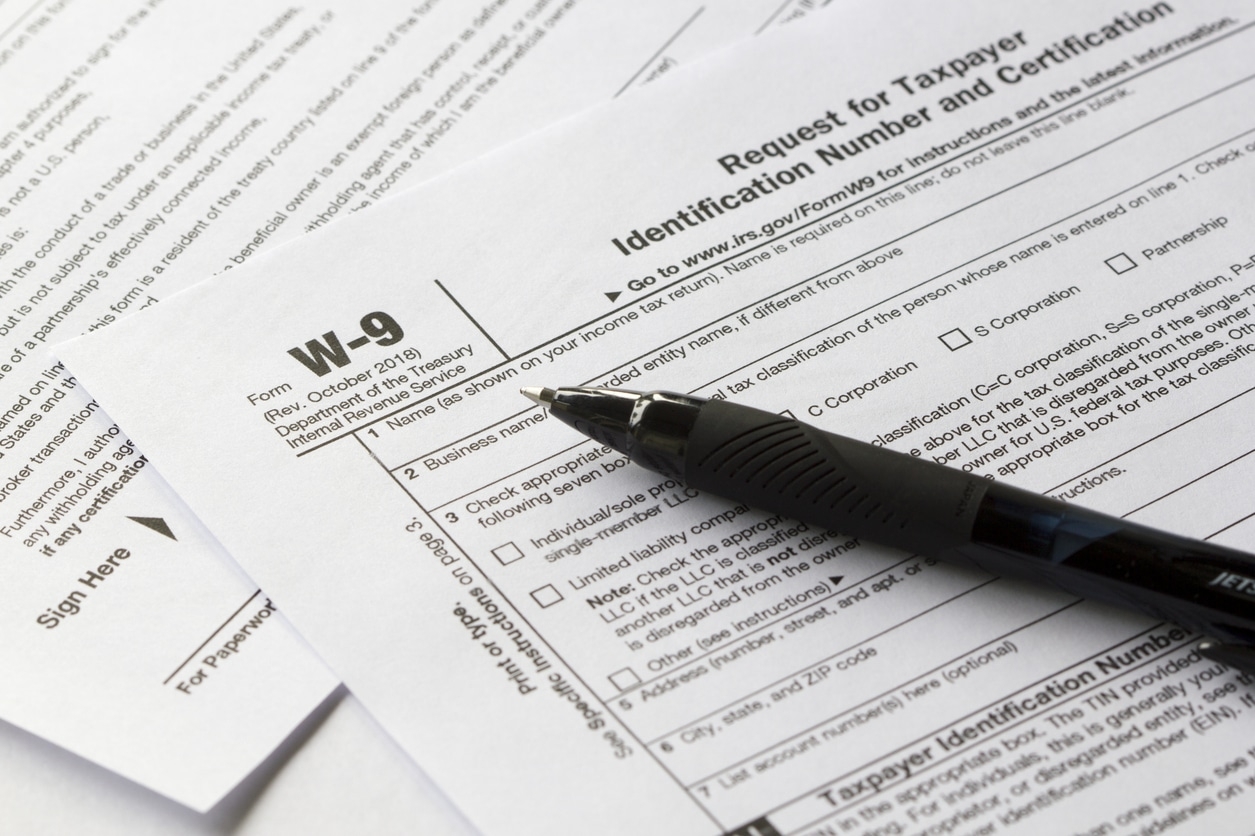 W8 Vs W9 Tax Forms Which One Do You Need As An US Expat 